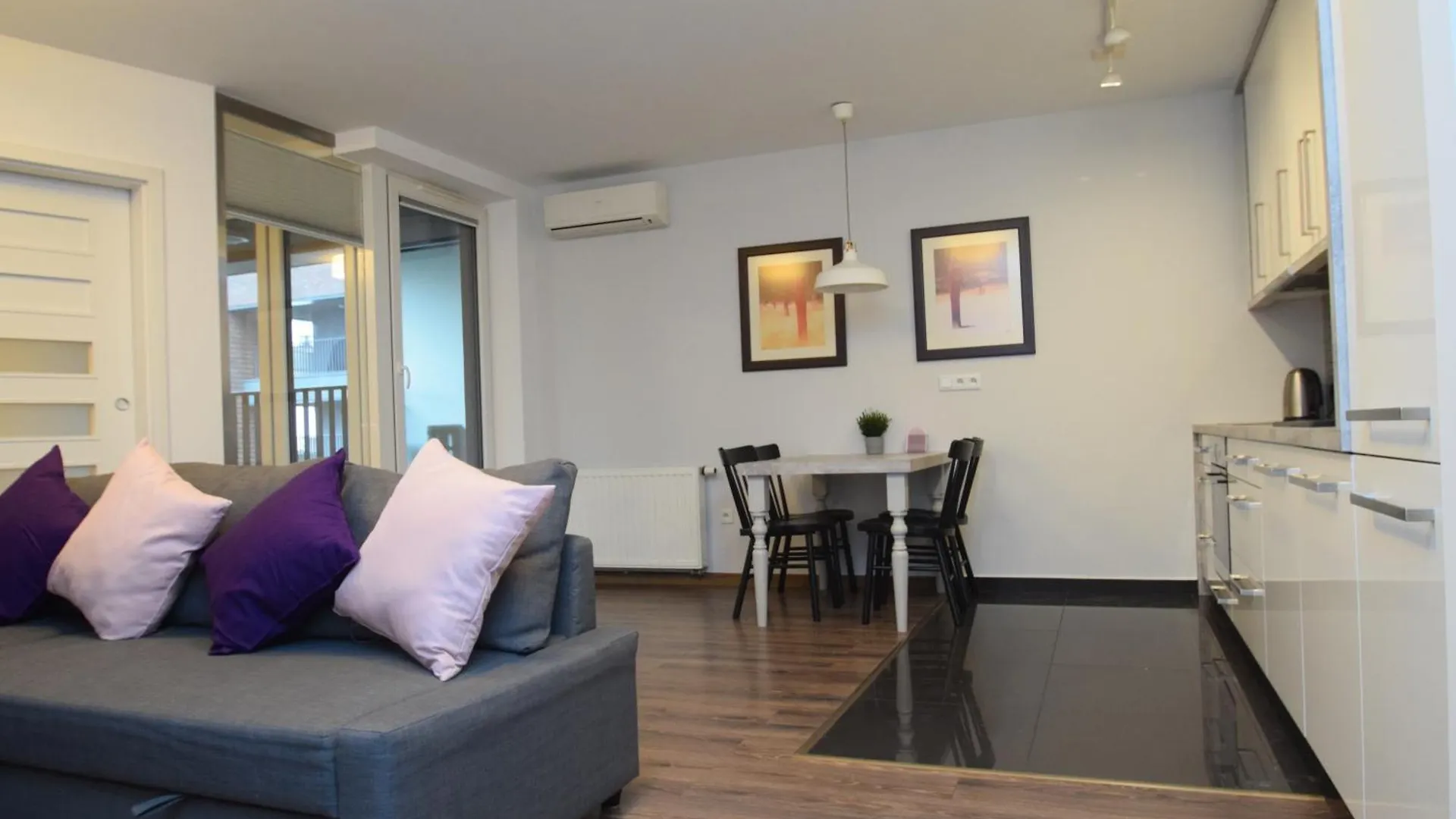 Apartamenty Nad Wisla Krakau 0*,  Polen